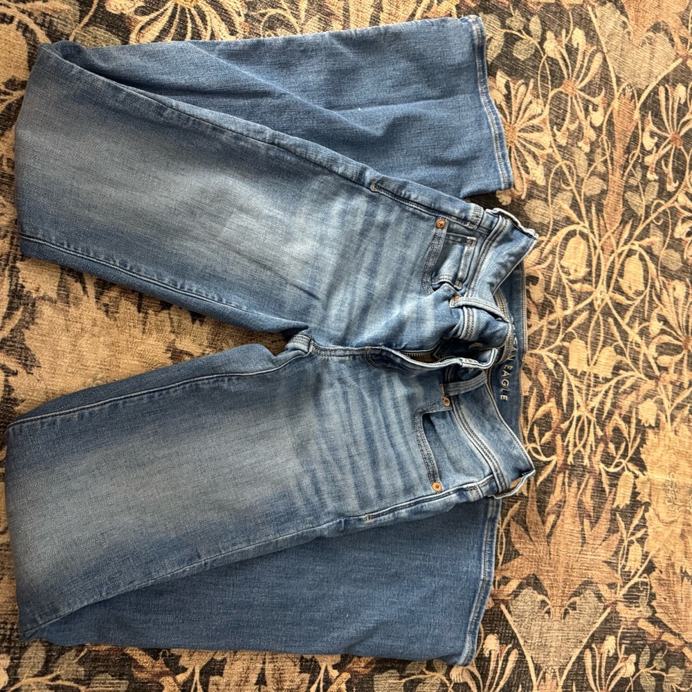American Eagle Outfitters Classic Blue Jeans